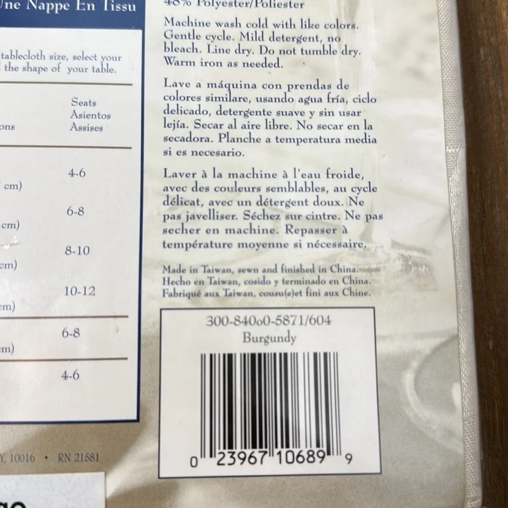 Kemp & Beatley Shiraz 60 x 84 Oblong Fabric Tablecloth